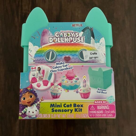 Gabby’s dollhouse mini cat box sensory kit - Picture 1 of 3